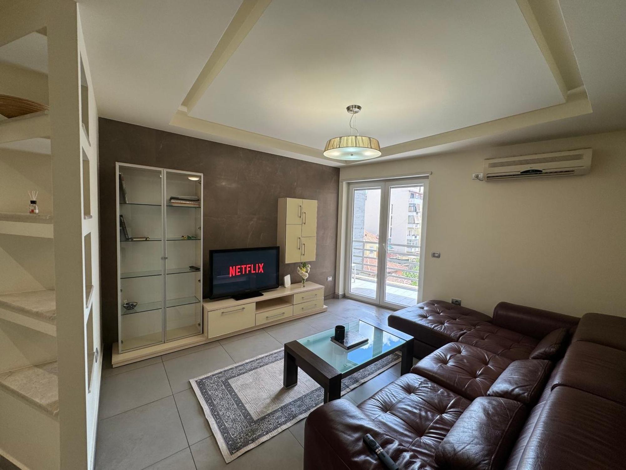Diem Apartment Near Pazari I Ri Tirana Bagian luar foto